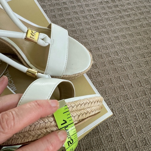 Michael Kors Annie Wedge Sandals in White - Picture 4 of 12